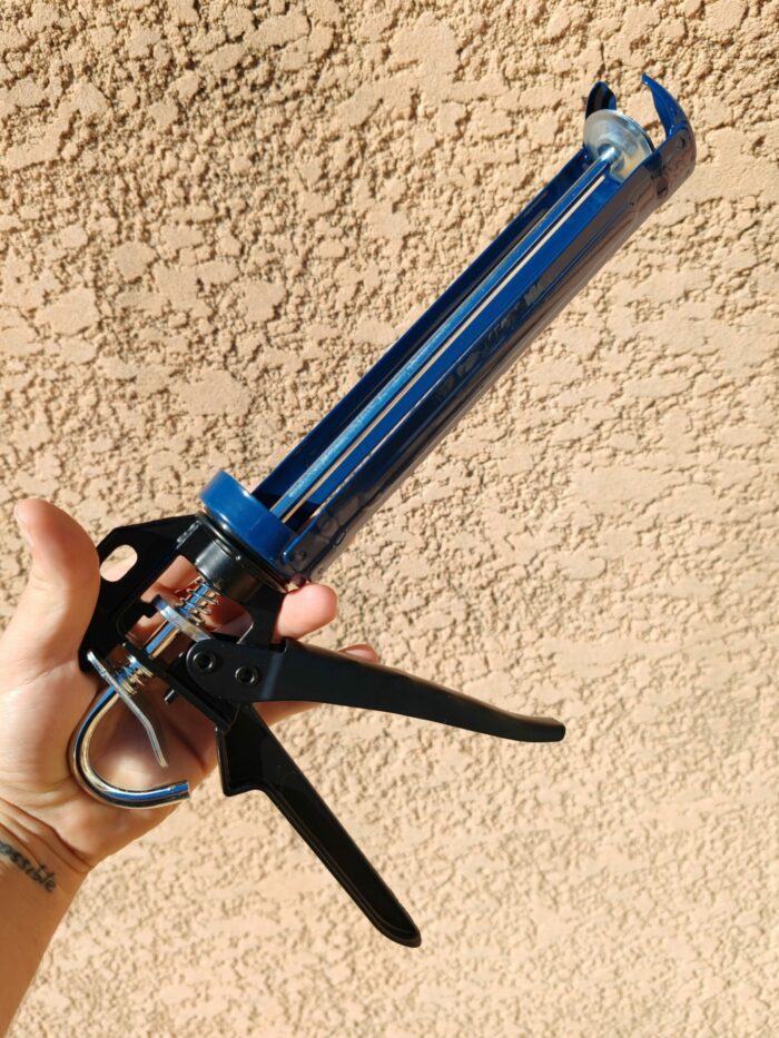 Pistolet pour cartouche de silicone