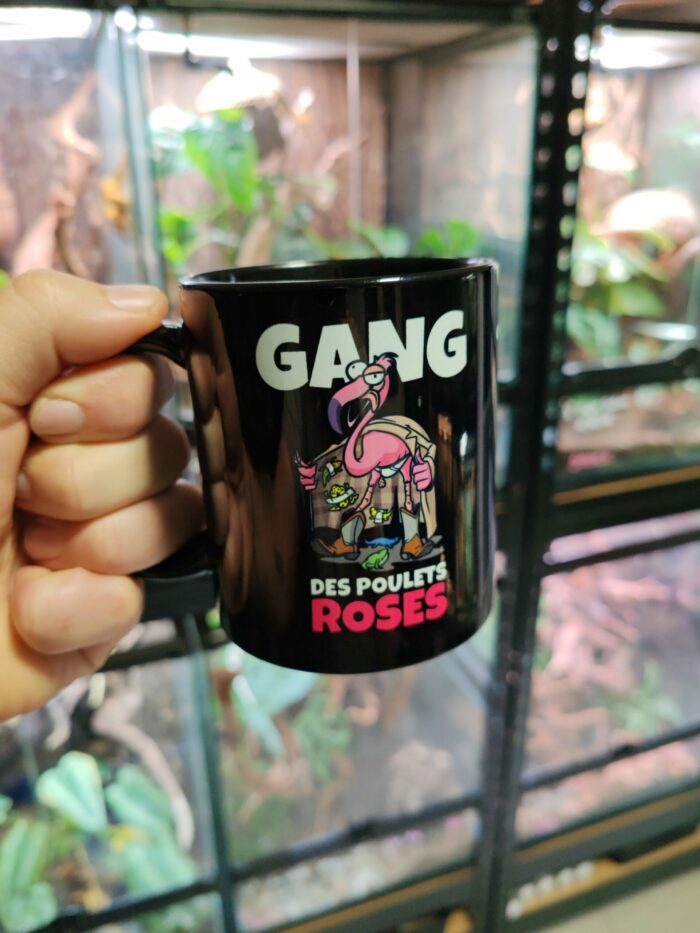 Tasse "Le gang des poulets roses" – Image 2